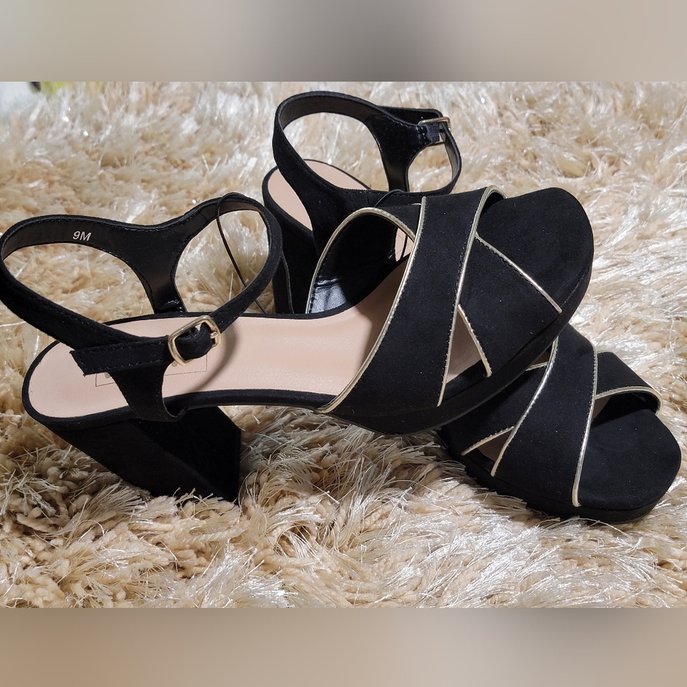 POP Women's Black Heeled Pumps Sandals